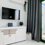 Апартаменты Marina Тиас